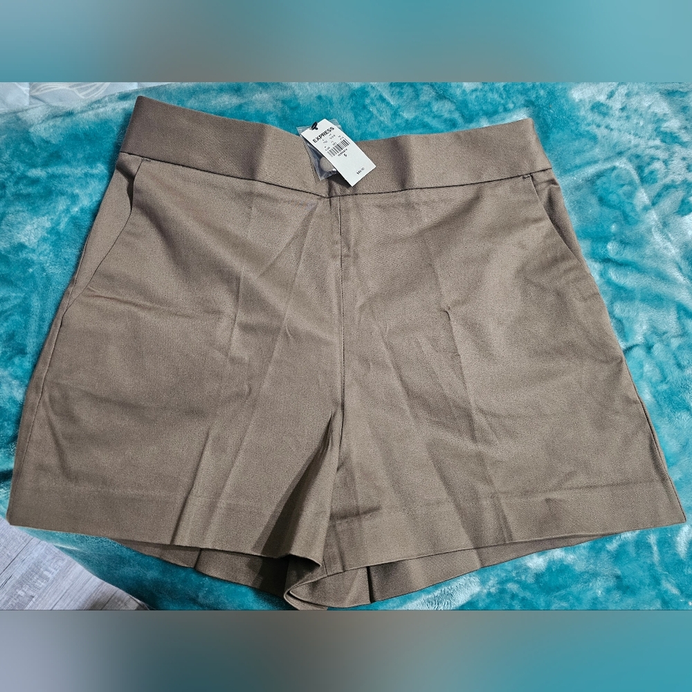 Express Shorts
